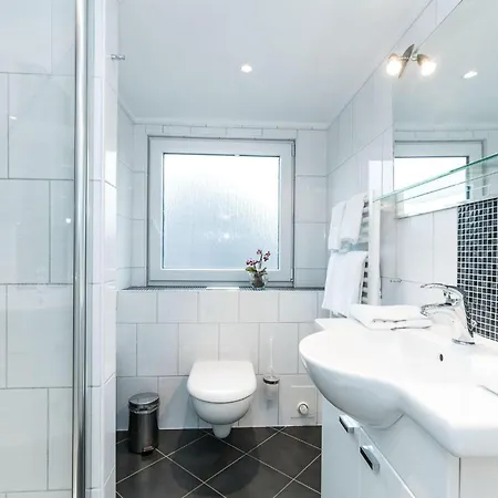 Strauch-huette-eg-1-og-dg *